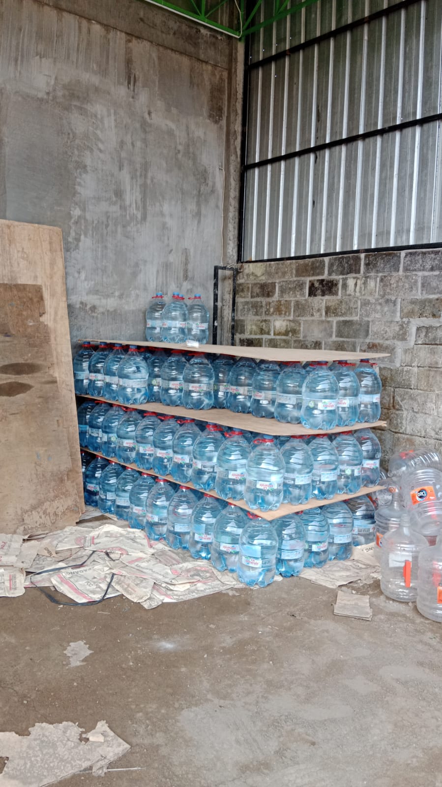 Agen galon le Minerale Thoiman