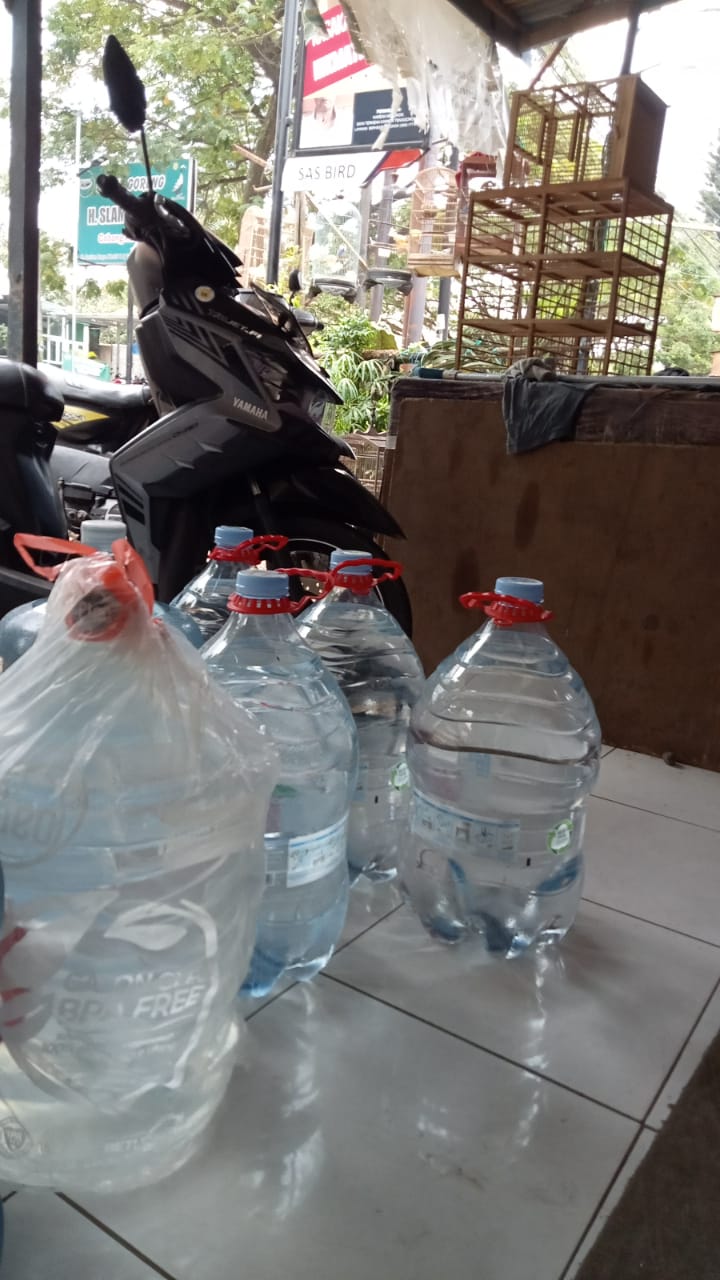 Agen Galon Le Minerale Sudarini