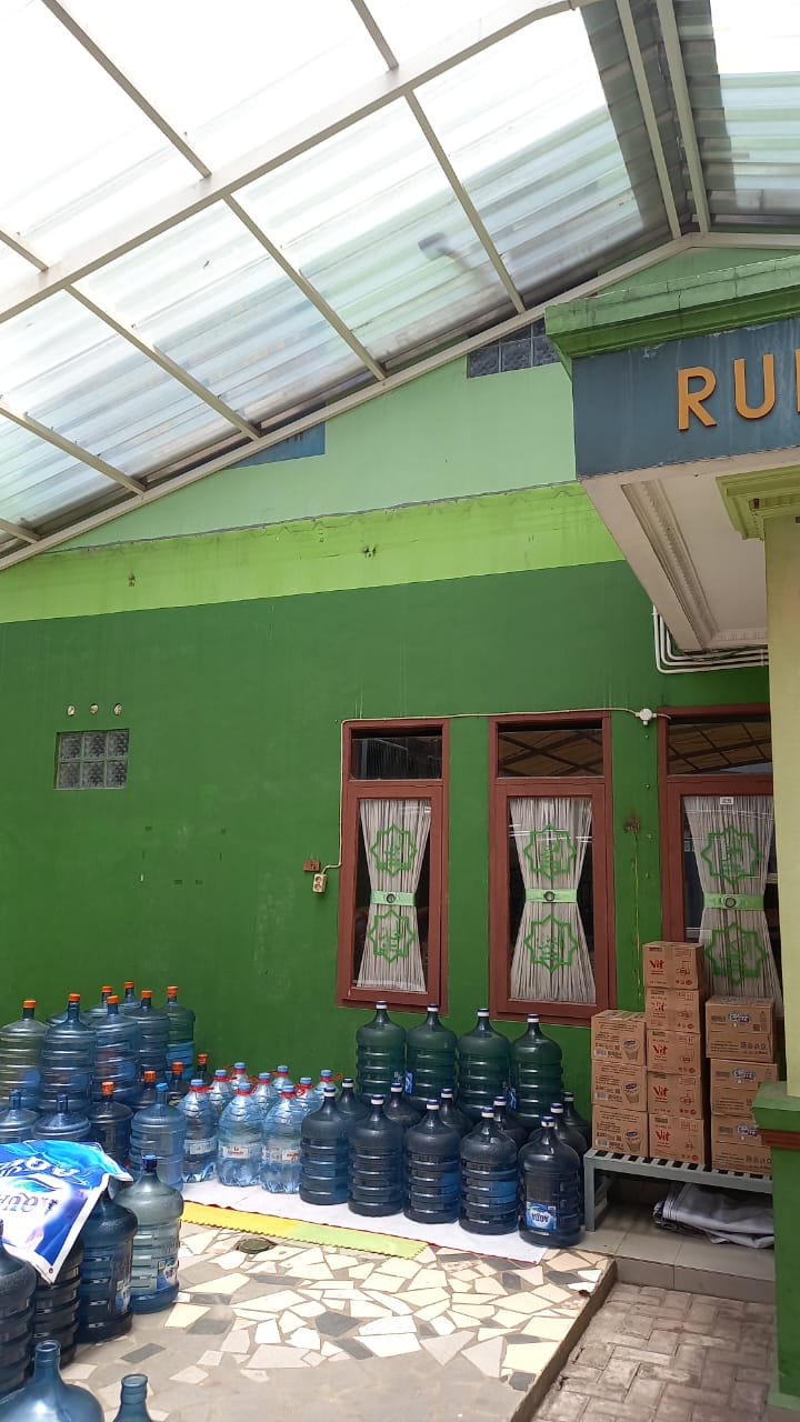 Agen galon Arrazzaq le minerale