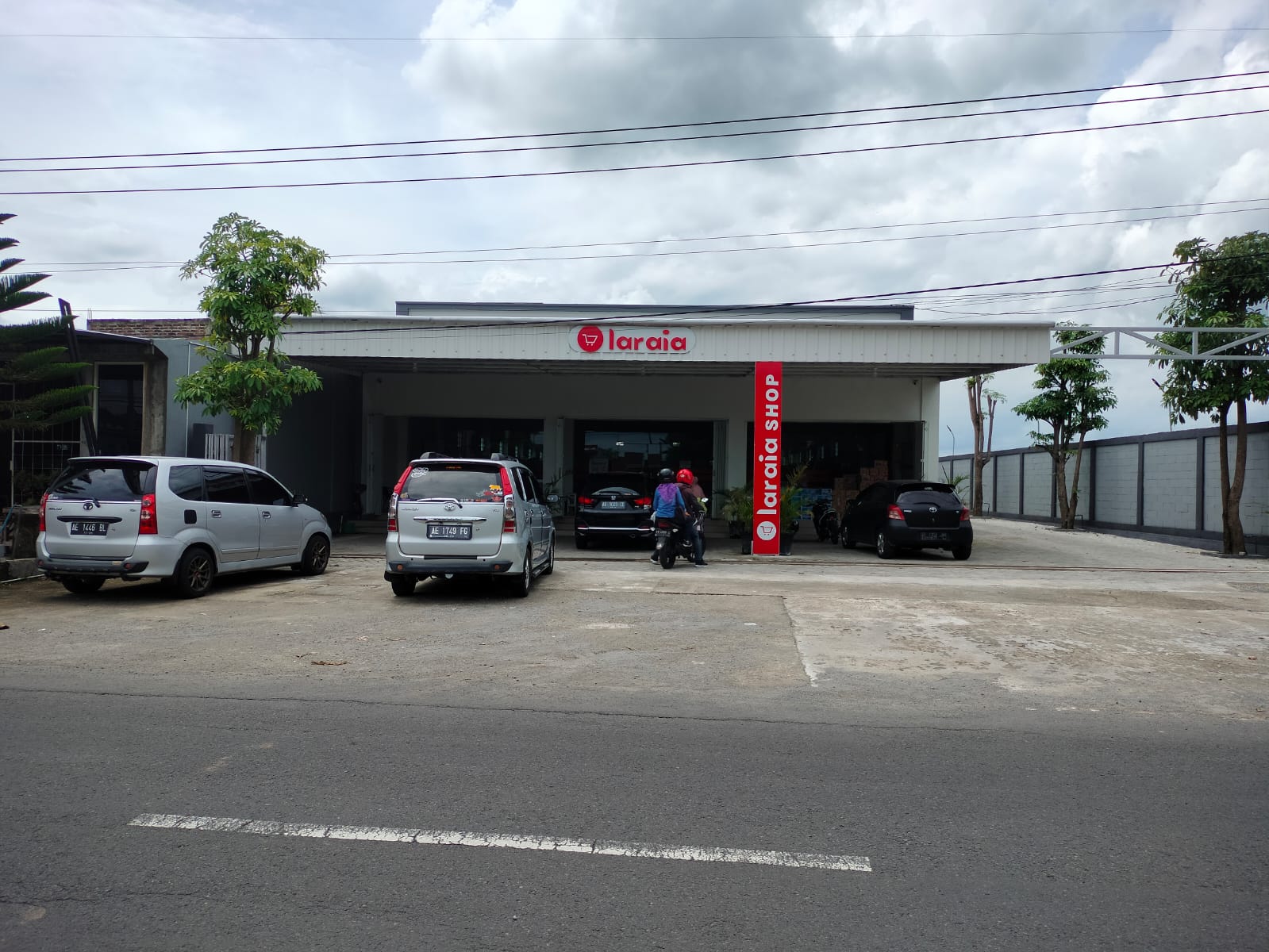 Agen Galon Laraia Shop Sidomulyo