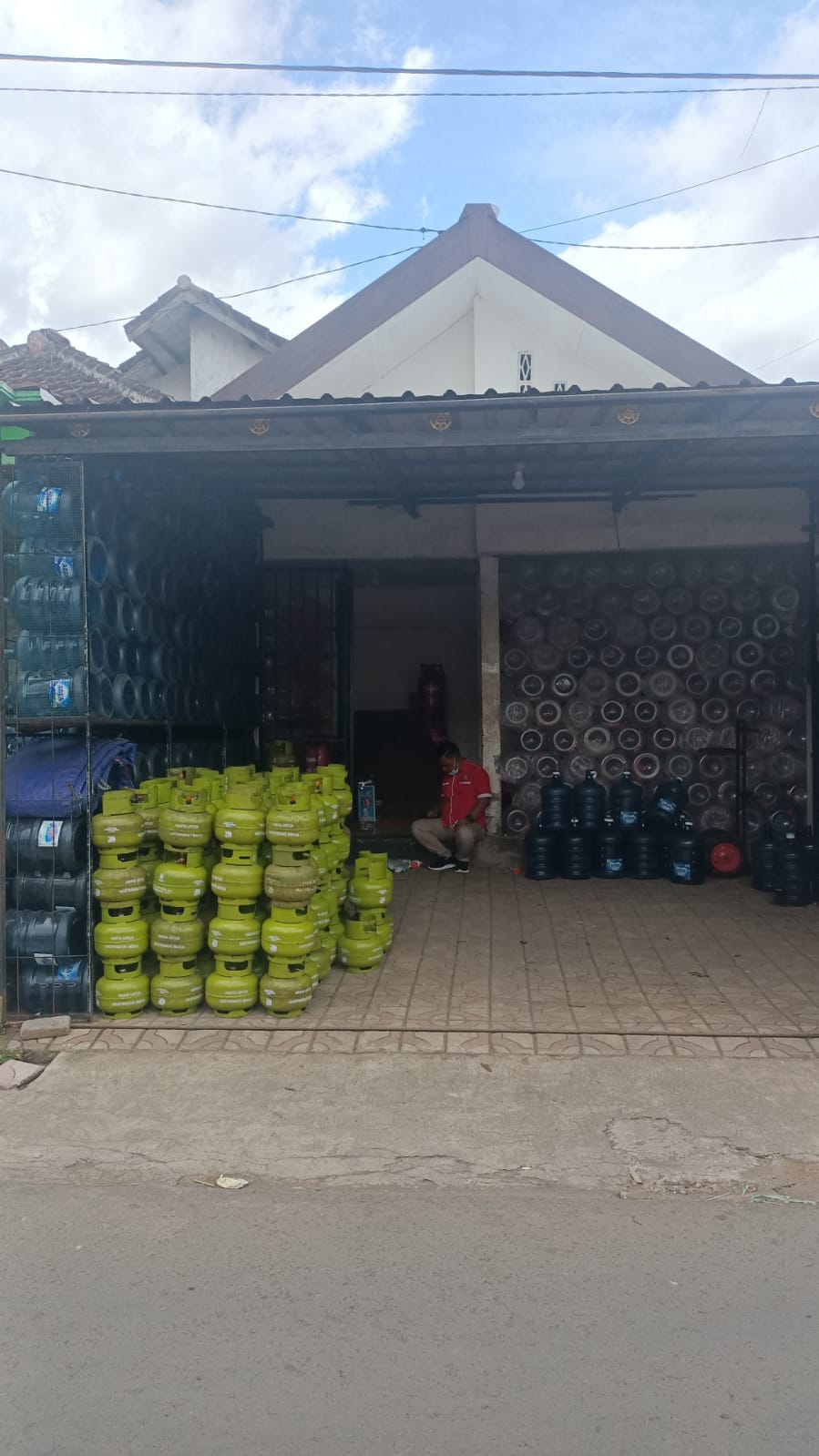 Agen galon le minerale Tirta anugrah mandiri