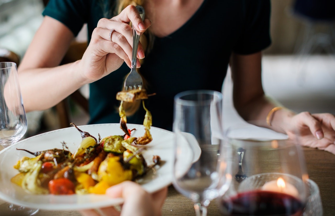 5 Cara Tetap Makan Sehat Meskipun Kamu Super Sibuk