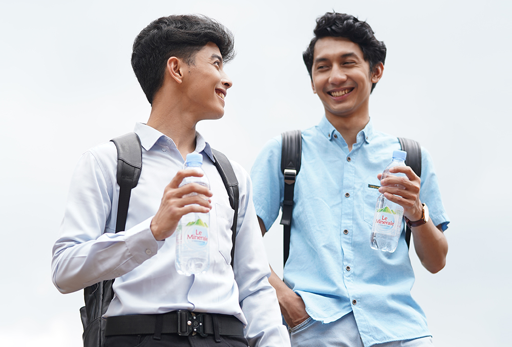 Air mineral vs Minuman Manis Saat Berbuka, Ini Fakta yang Perlu Anda Tahu