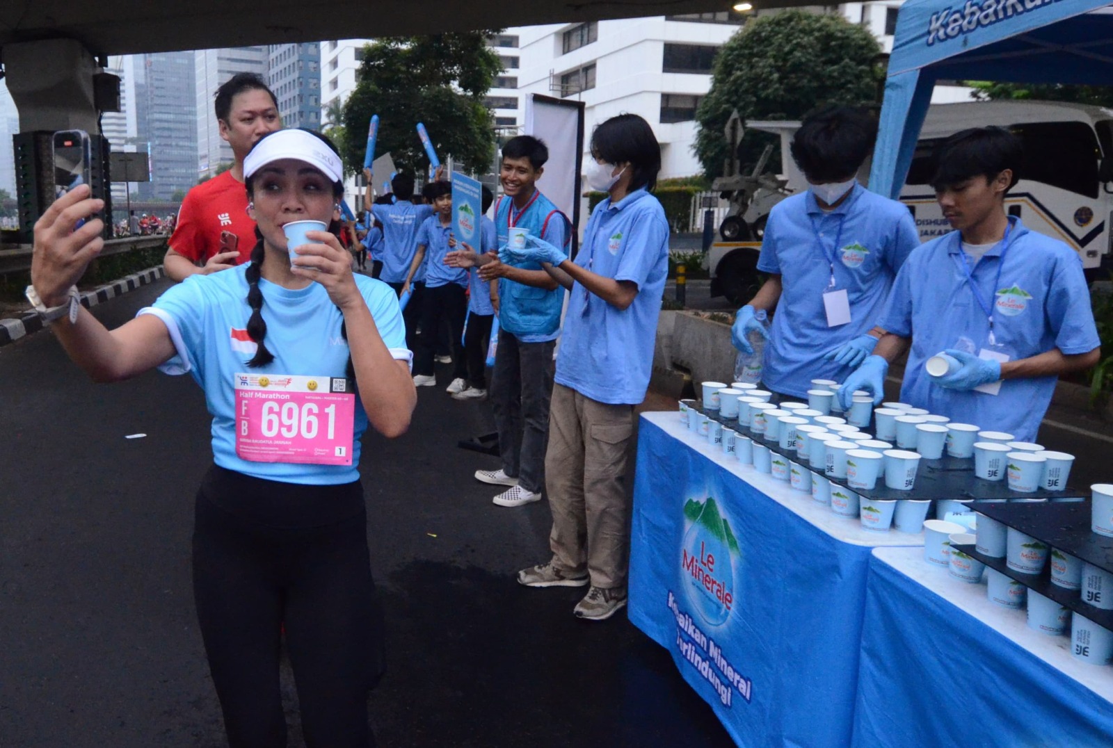 Dokter Sebut Pemilihan Air Mineral dengan Mineral Esensial Krusial Bantu Jaga Performa Pelari di Ajang Marathon