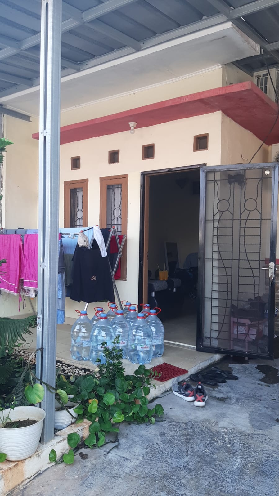 Avveroes Galon Leminerale