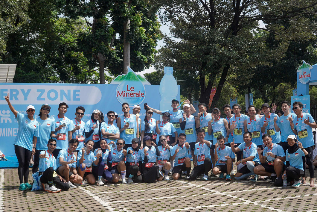 Le Minerale Latih Puluhan Pelari Sukses Virgin Full Marathon di JRF 2025