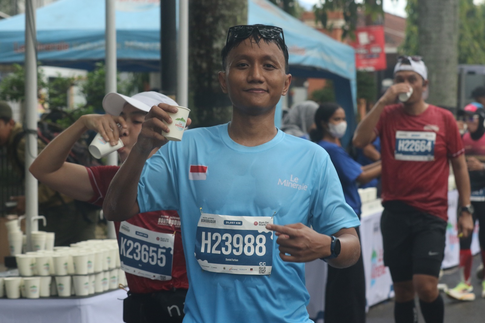 Dipilih Sebagai Official Mineral Water, Le Minerale Bantu 10.500 Pelari Tetap Bugar Menaklukan Jalur Menanjak di Borobudur Marathon