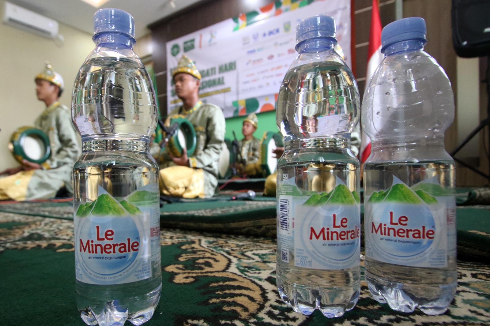 RMINU dan PCNU Gandeng Le Minerale, Produk Asli Milik Indonesia, dalam Hari Santri Dukung Kemajuan Bangsa