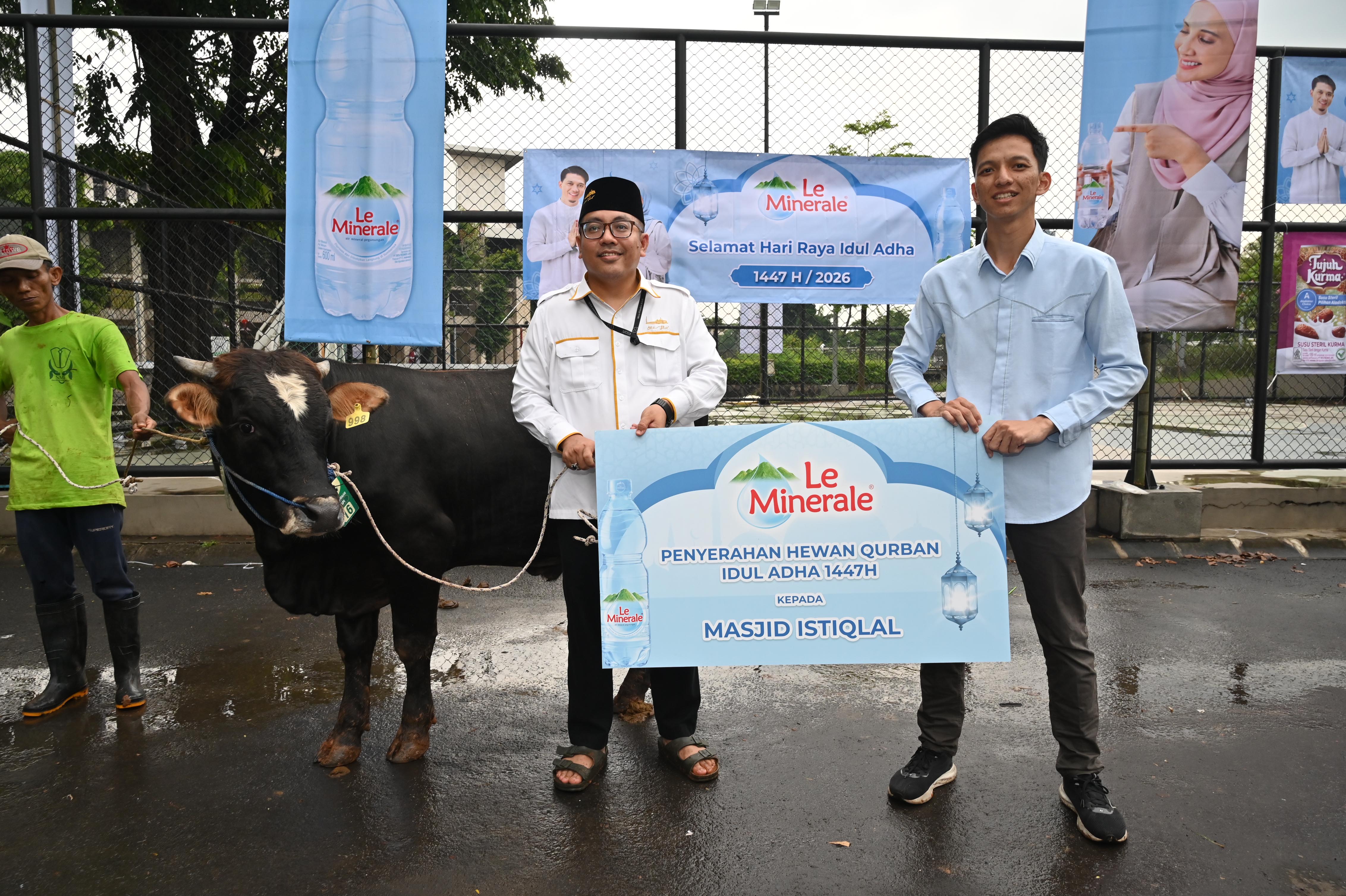Wujud Nyata Komitmen Berkelanjutan, Le Minerale Salurkan Hewan Kurban untuk Masjid Istiqlal di Idul Adha 2026