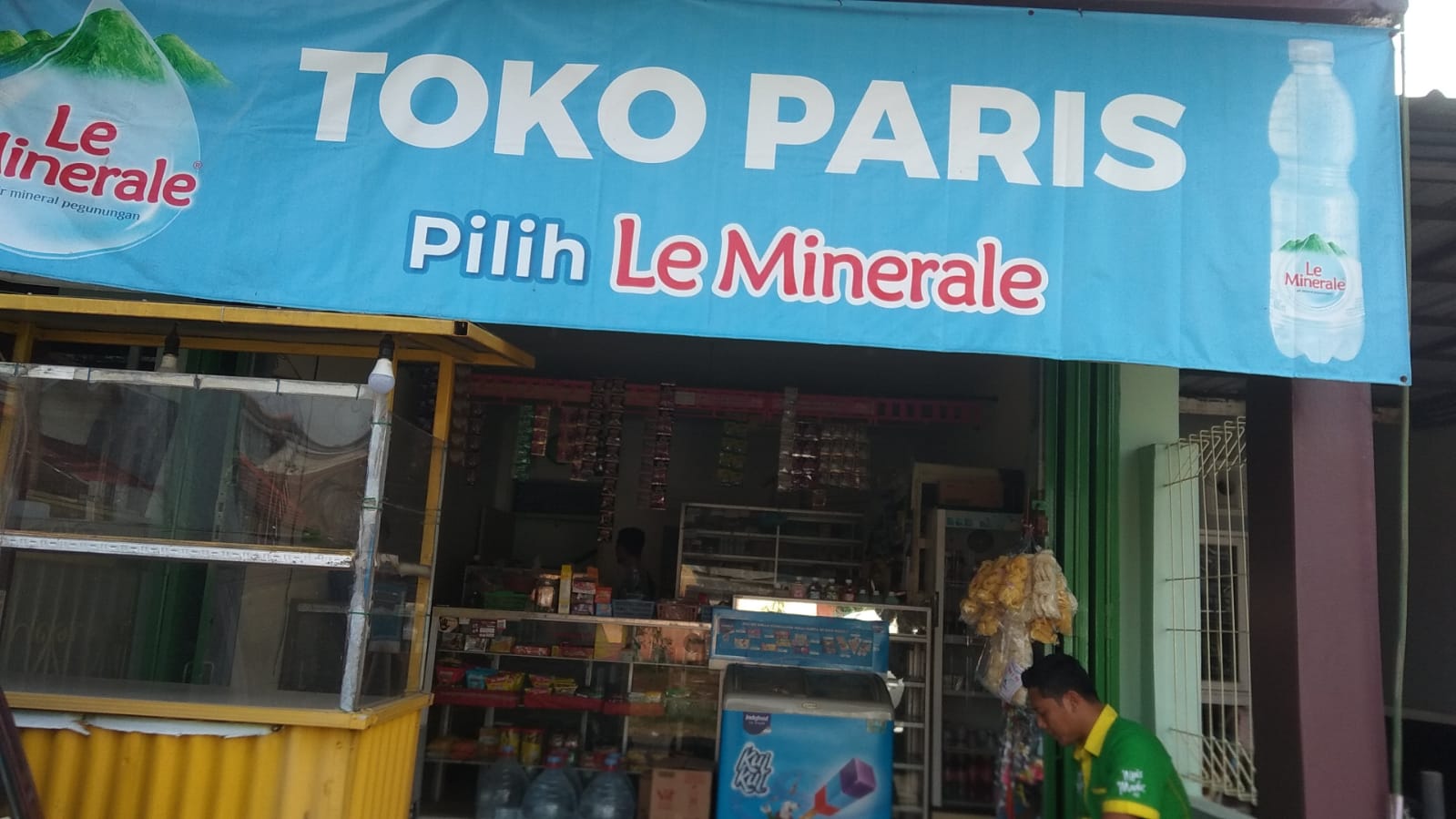 Toko Paris